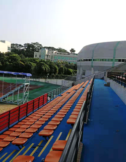 大学城教学区运动场看台地面涂漆完工后照片2.jpg